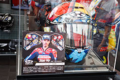 �w��p����x�f�U�C���w�����b�g�̎ʐ^